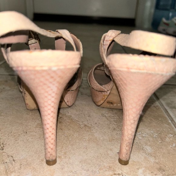 "Vince Camuto Nude Faux Snakeskin Platform Heels (Size 7)" - Picture 4 of 5